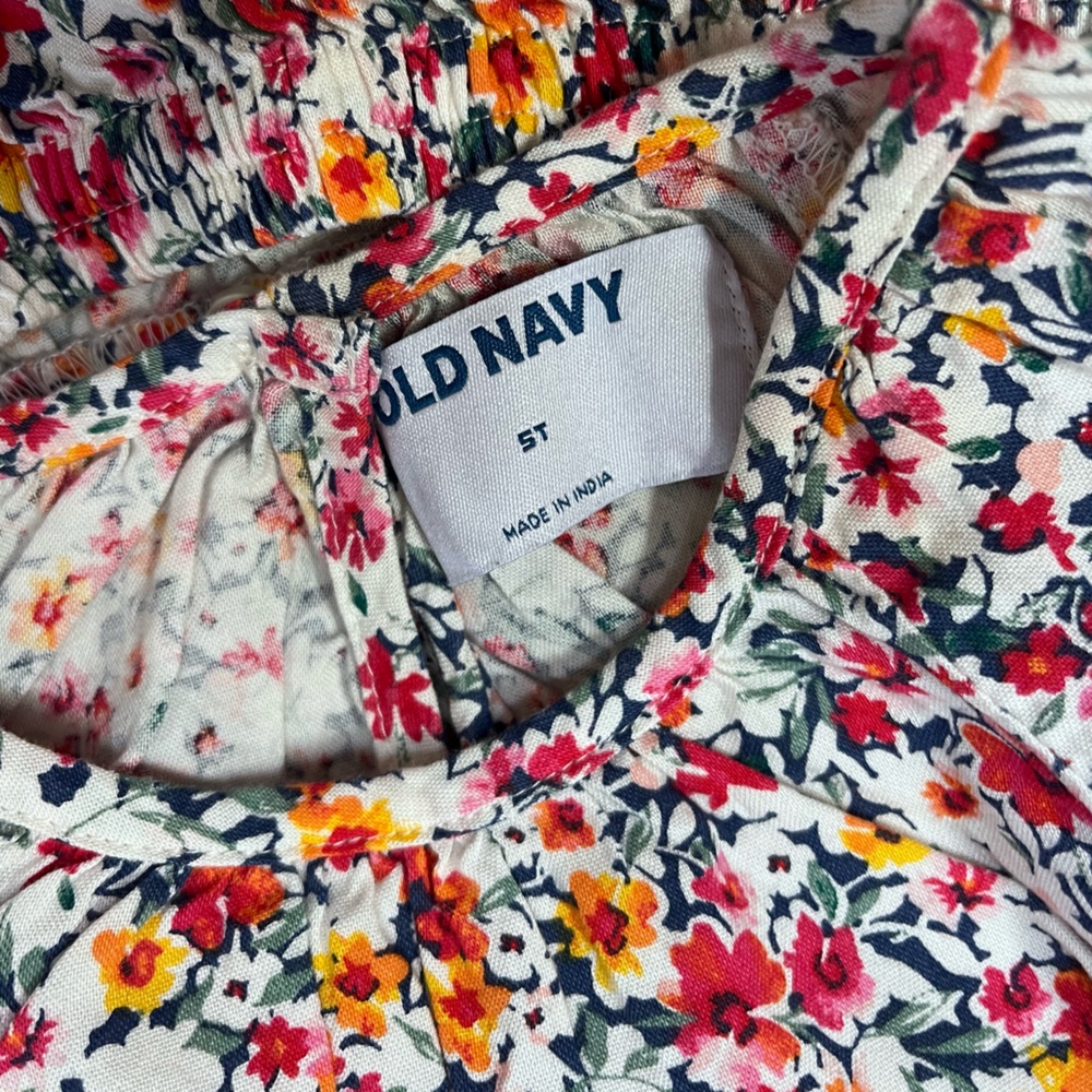 NEW WITH TAGS! Toddler Girls Old Navy Waist-Defined Open-Back Floral Dress - 5T - Picture 6 of 6